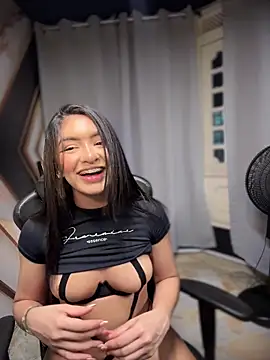 jenn_fit's Webcam Live Show