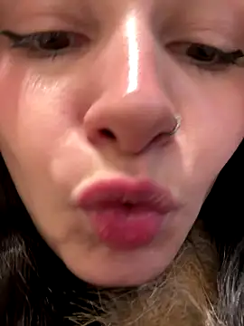 lunalovelee's Webcam Live Show