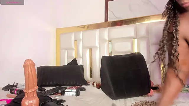 MiaaXXX1's Webcam Live Show