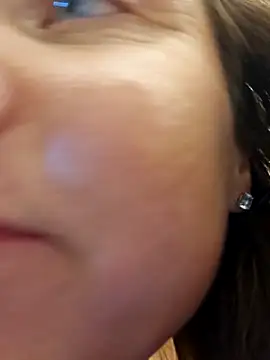 SkyelarSommer's Webcam Live Show