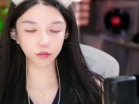 vv-77's Webcam Live Show