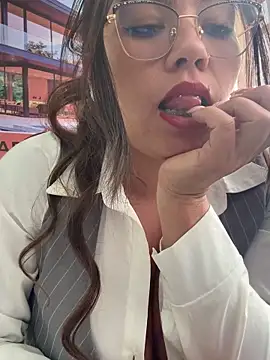 LIZ-06_ Webcam-Liveshow